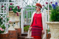 Модная фотосессия пожилых китайских старушек покорила интернет